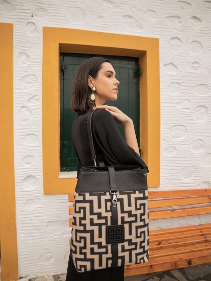 APOLLON_CLASSIC_PATTERN_BEIGE_BLACK_MODEL