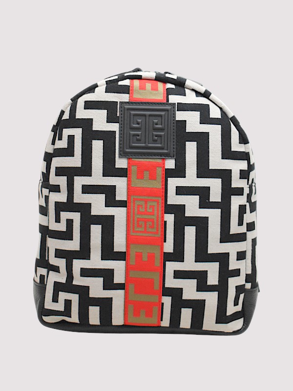 CLEO SS26 (22)