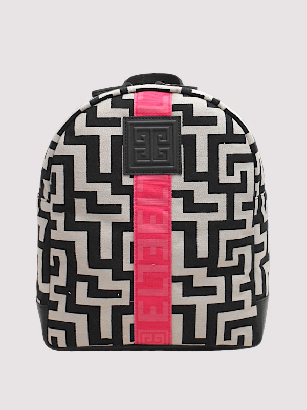 CLEO SS26 (8)