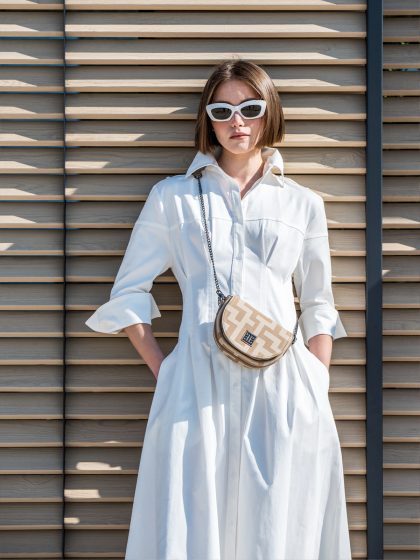 IVI_SMALL_CLASSIC_PATTERN_BEIGE_MODEL2