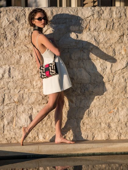KRIOS_CLASSIC_PATTERN_ECRU_BLACK_FUCHSIA_STRAP_MODEL1