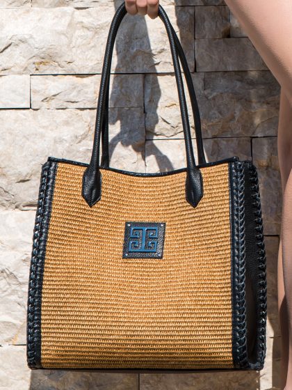 PLEXIS_MEDIUM_RAFFIA_TOBACCO_MODEL3
