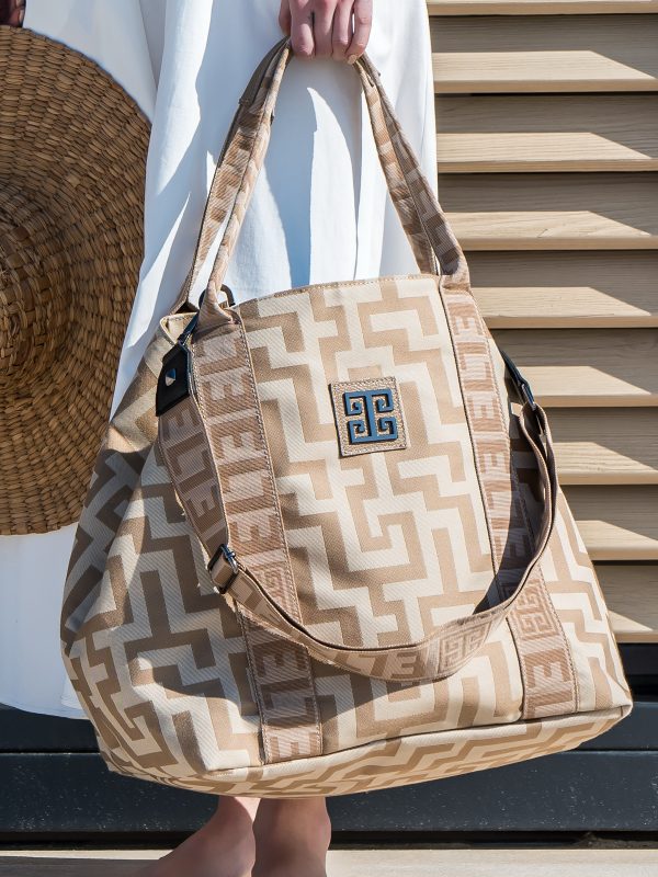 THALASSA_CLASSIC_PATTERN_BEIGE_SAND_STRAP_MODEL2