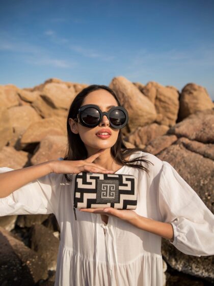 PLUTOS 1 - CLASSIC Pattern - Εκρού/Μαύρο - Πορτοφόλι